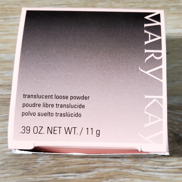 Mary Kay Skin Care, Cosmetics CC Cream, translucent powder, make-up remover - Picture 11 of 14